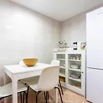 شقة Balcon, Luminoso, Casco Viejo, Junto Al Ayuntamiento *