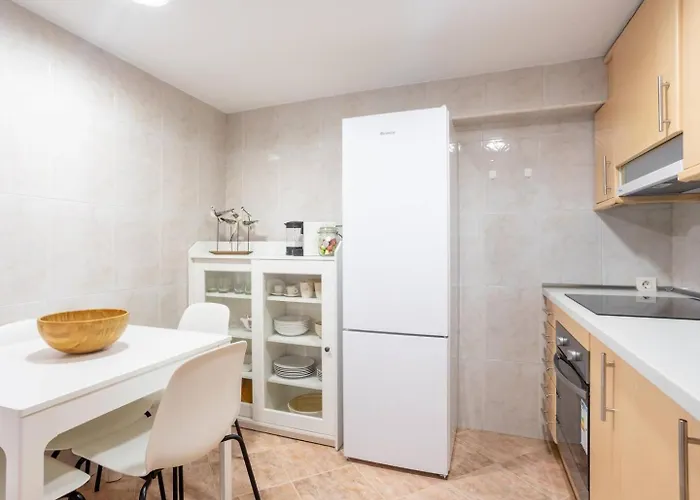 Balcon, Luminoso, Casco Viejo, Junto Al Ayuntamiento Апартаменты *